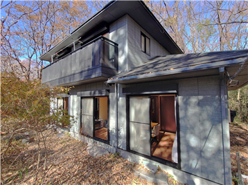 建物外観を南東側より