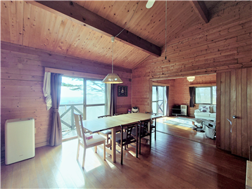 LDの北東側角よりウッドデッキ方向