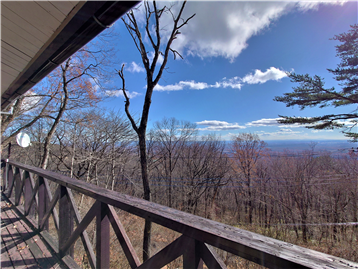 ウッドデッキより南東方向の眺望