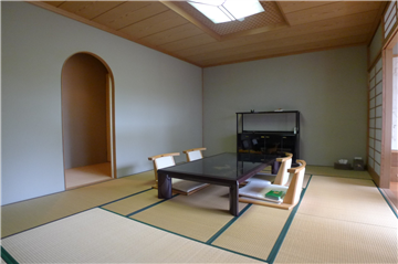 和室(南方向を撮影)