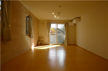 洋室2（開口部方向を撮影）