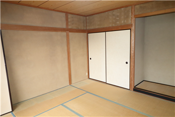 和室(押入方向を撮影)