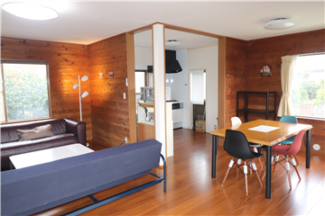 LDK(キッチン方向を撮影)