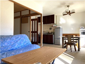 ＬＤＫ（キッチン方向を撮影）