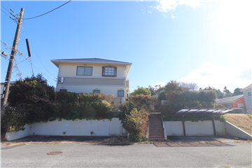 駐車スペースは２台です。