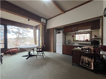 ＬＤＫ（開口部方向を撮影）