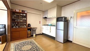 DK(キッチン方向を撮影)