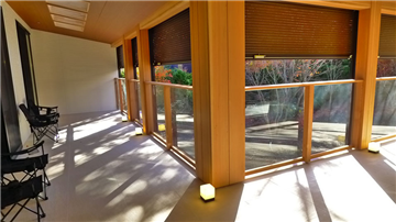 南、西面に開けたテラス