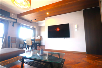 洋室（キッチン方向を撮影）