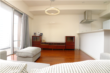 LDK/クロゼット前より撮影