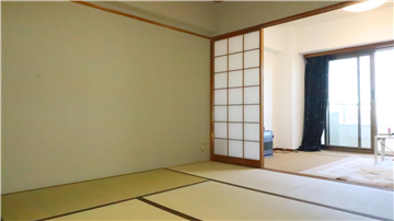 和室からサンルームを撮影