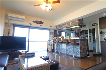 LDK（キッチン方向を撮影）