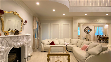 リビング（東方向を撮影）