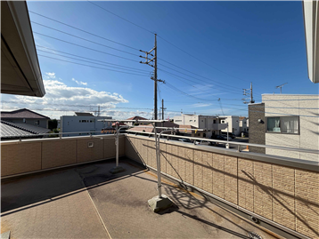 二階バルコニー