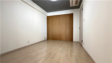 洋室1(LDK側より撮影)