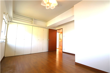 洋室は約8.7畳です。