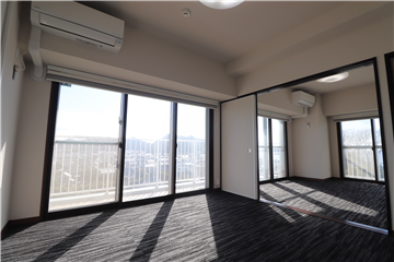 洋室２／西方向を撮影