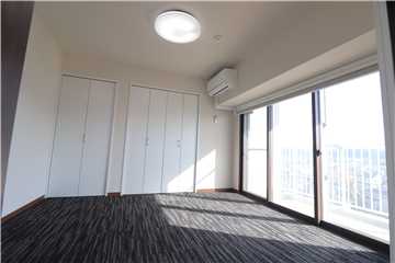 洋室２／洋室１より撮影