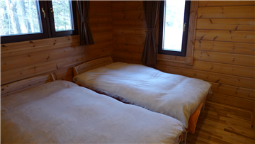 洋室１（入口より撮影）