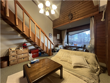 ＬＤＫ／キッチン側から撮影