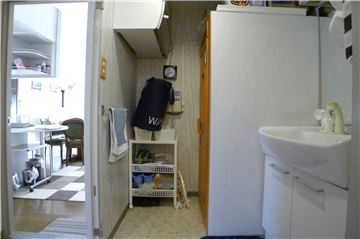 洗面室（南方向を撮影）