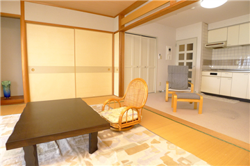 和室とダイニング・キッチンを合わせると約18.6畳あり