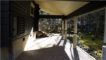 カーポート（１台駐車可）