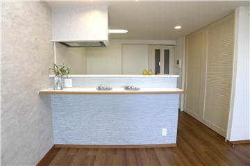 カウンターのある対面キッチン