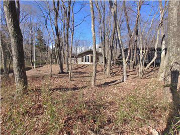 敷地内南東側より北西方向