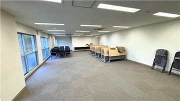 研修室（納戸方向を撮影）