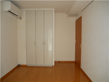 サービスルーム(納戸)／クローゼット付き