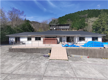 外観／正面から撮影