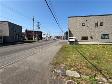 敷地南東側より国道5号線南西方向を撮影