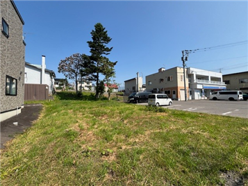 敷地南側より北西方向を撮影