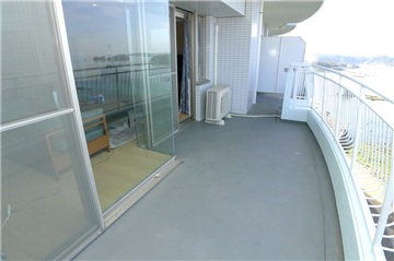 北西側バルコニー/南方向を撮影