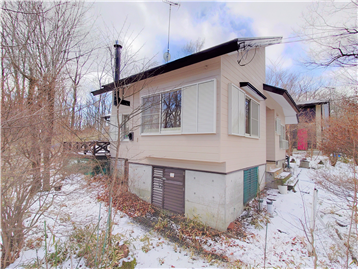 建物外観を東側より