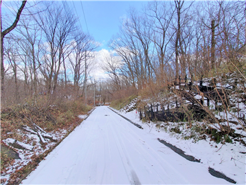 約6.0ｍ幅の北東側接面道路