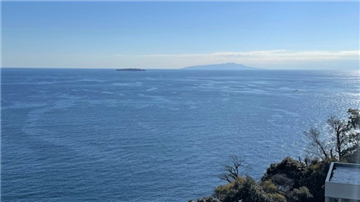 初島、伊豆大島／バルコニーより撮影