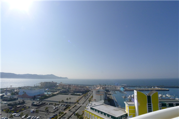 バルコニーから西方向に見える眺望