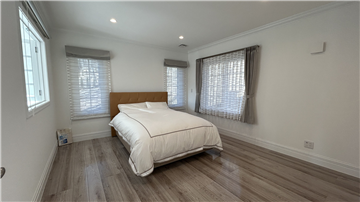 洋室1／入口から撮影