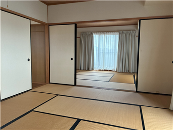 和室5から和室6(南方向)を撮影