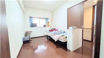 約6.5畳の洋室1／ウォークインクローゼットあり