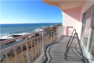 バルコニー(南東より撮影)