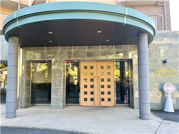 マンションエントランス