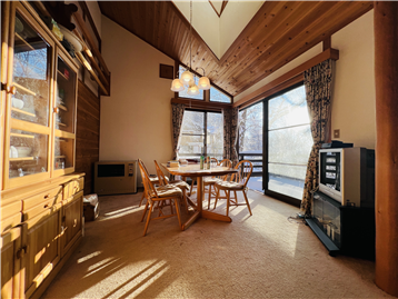 LDK(バルコニー方向を撮影)