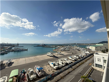 バルコニーからのオーシャンビュー／北西方向を撮影