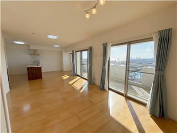 約21.4畳のLDK／北側から撮影