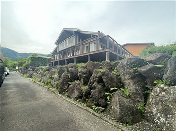 外観(南方向から撮影)