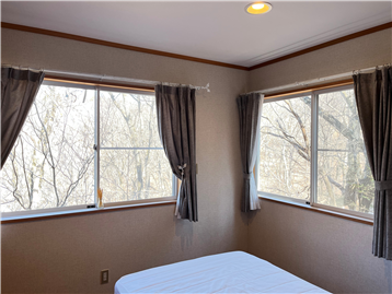 洋室１（入口から撮影）