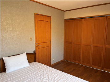 洋室１（入口側を撮影）